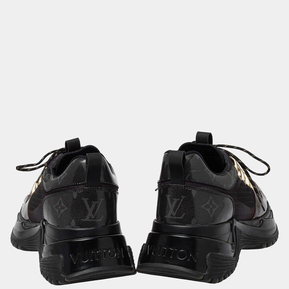 Louis Vuitton Black/Brown Monogram Canvas And Mesh Run Away Pulse Sneakers In Good Condition In Dubai, Al Qouz 2