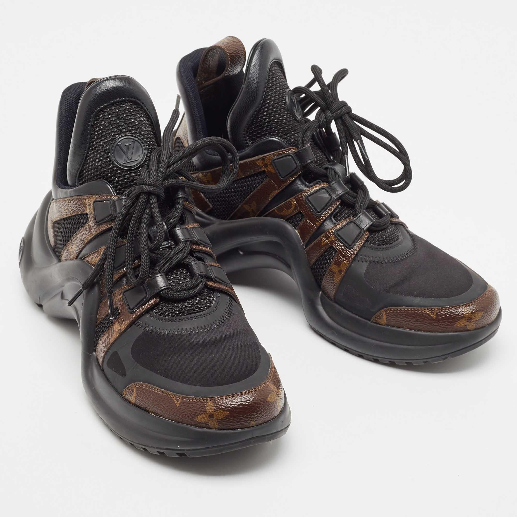 Louis Vuitton Black/Brown Nylon, Leather Archlight Sneakers Size 40 In Excellent Condition For Sale In Dubai, Al Qouz 2