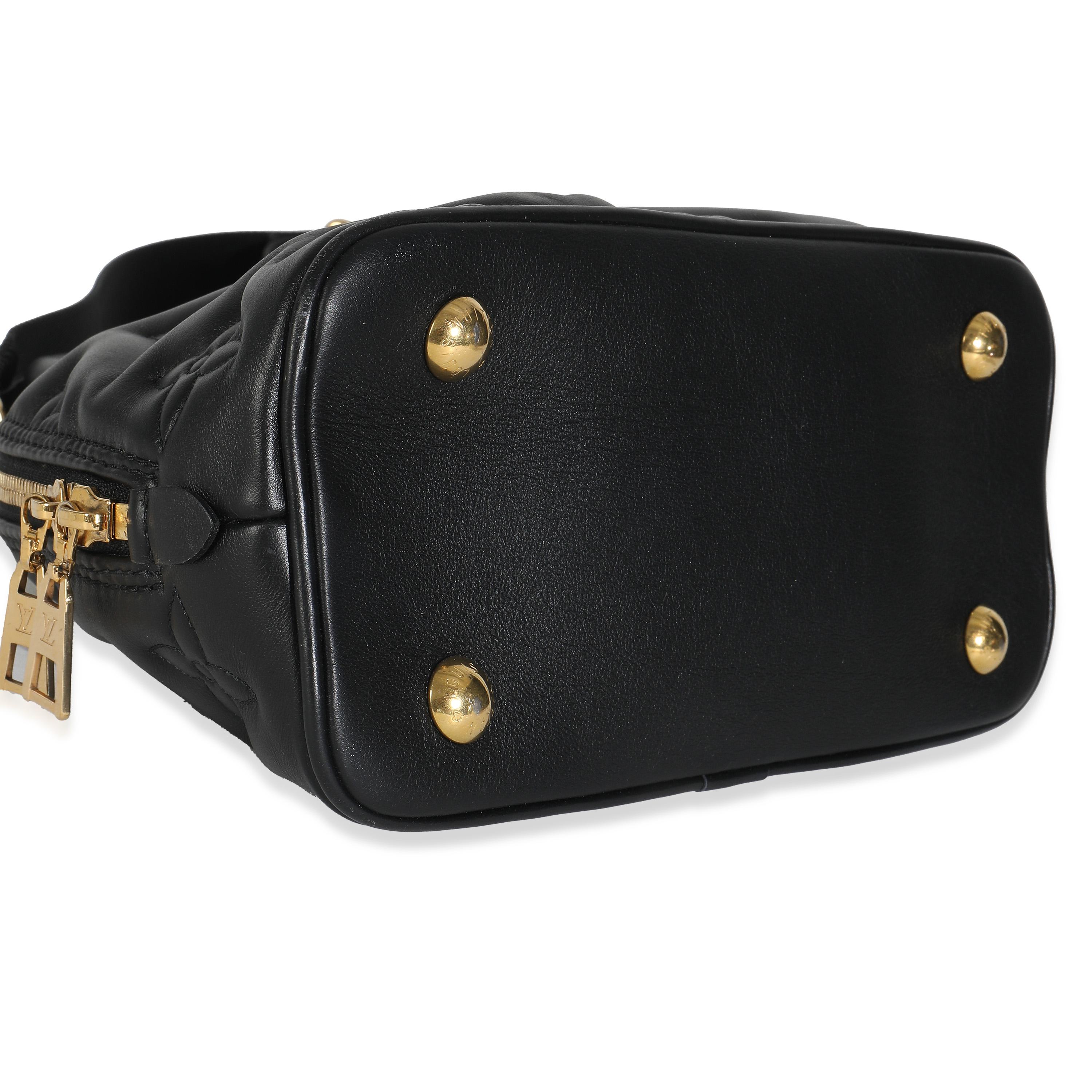 Louis Vuitton Alma BB in pelle di vitello nera a bolle d'aria 2