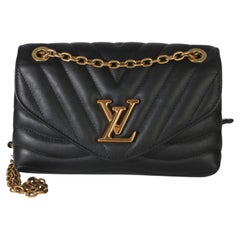 Louis Vuitton Black Calfskin New Wave MM NM