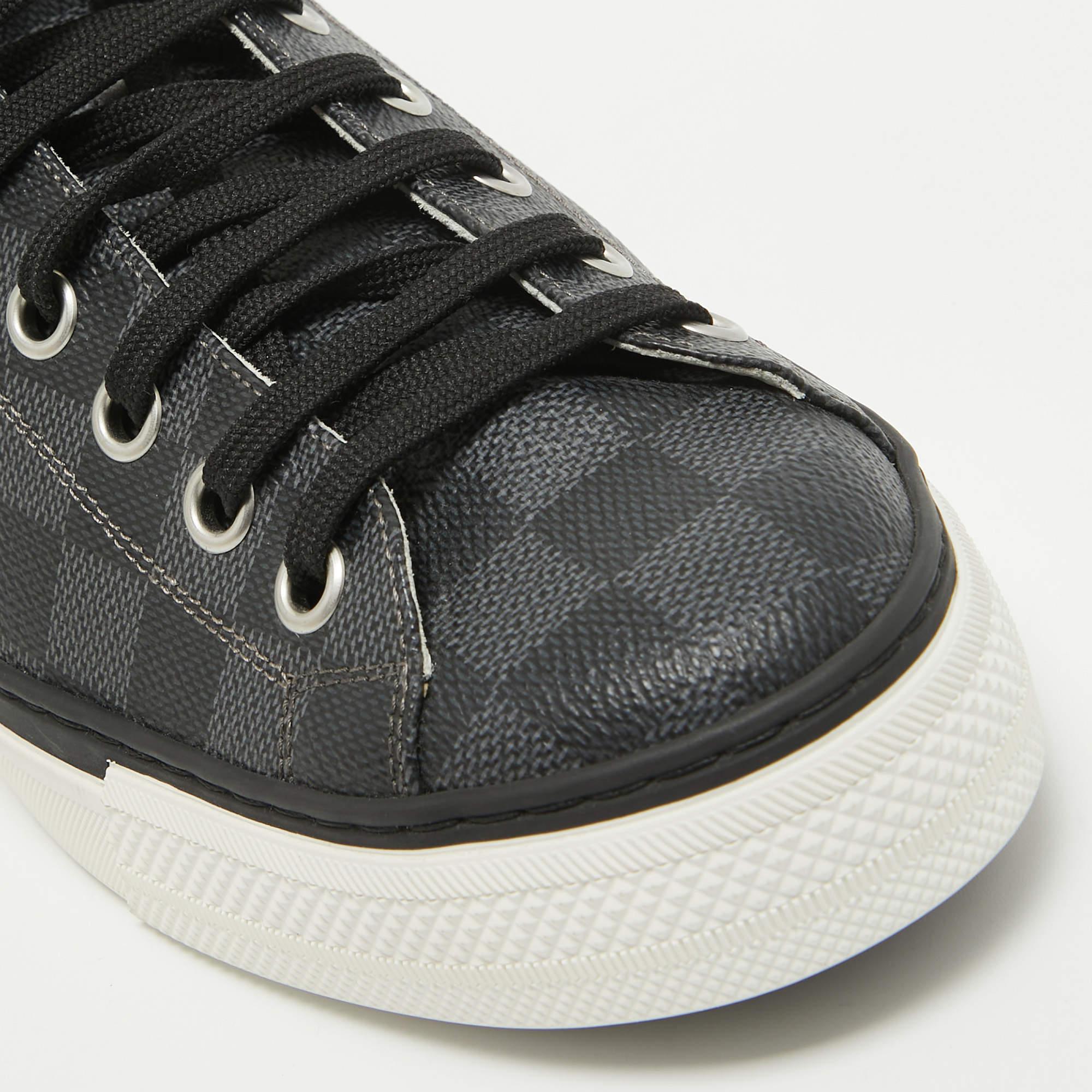 Louis Vuitton Black Canvas and Suede Graphite Low Top Sneakers Size 42.5 For Sale 2