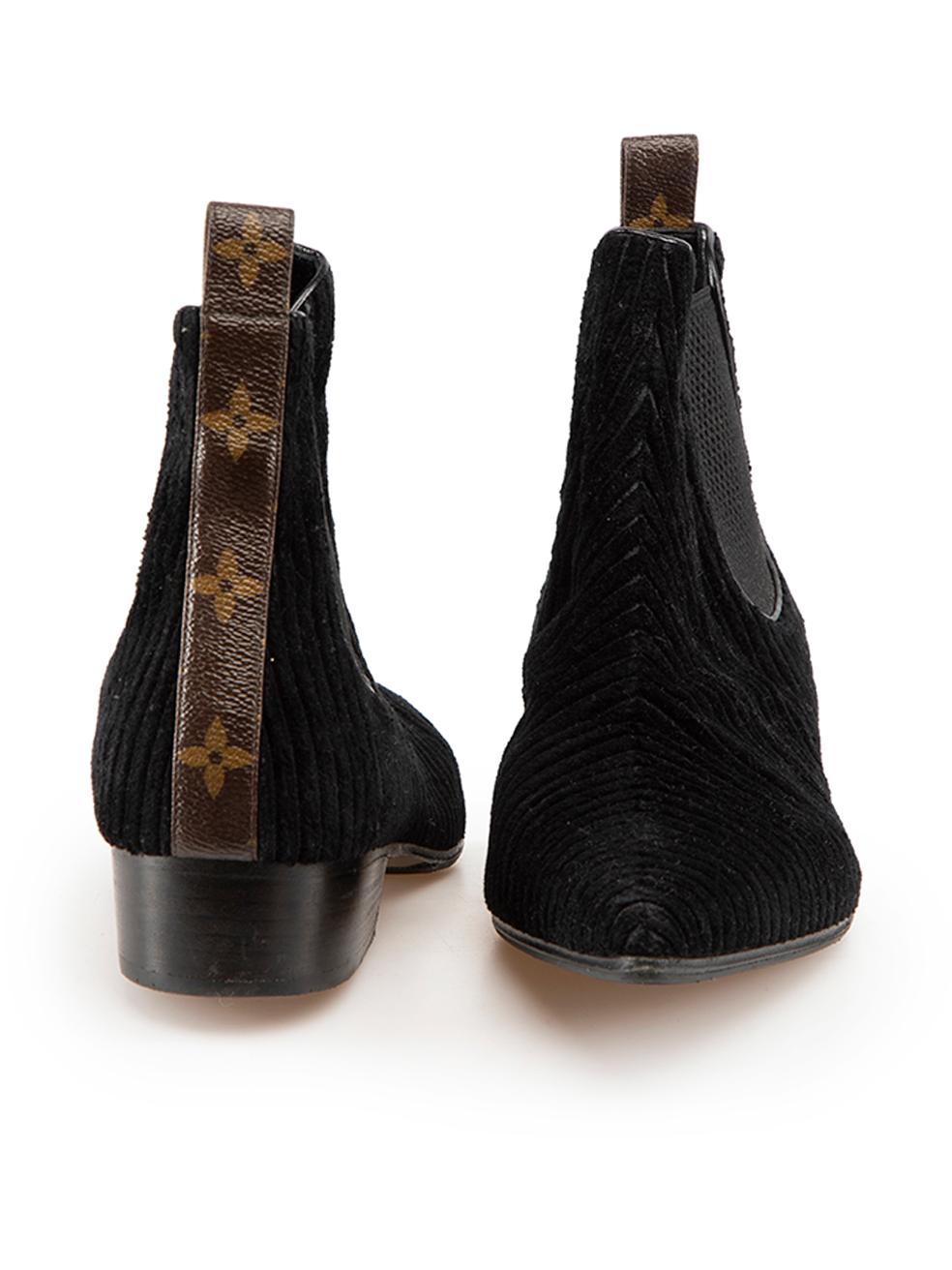 Louis Vuitton Chelsea-Stiefel aus schwarzem Kord in Schwarz, Größe IT 37,5 im Zustand „Gut“ im Angebot in London, GB