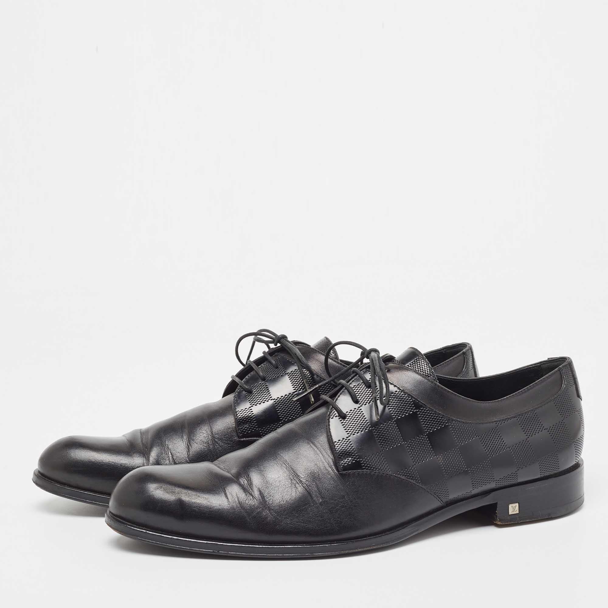 Louis Vuitton Black Damier Embossed Leather Lace Up Oxford Size 43 For Sale 3
