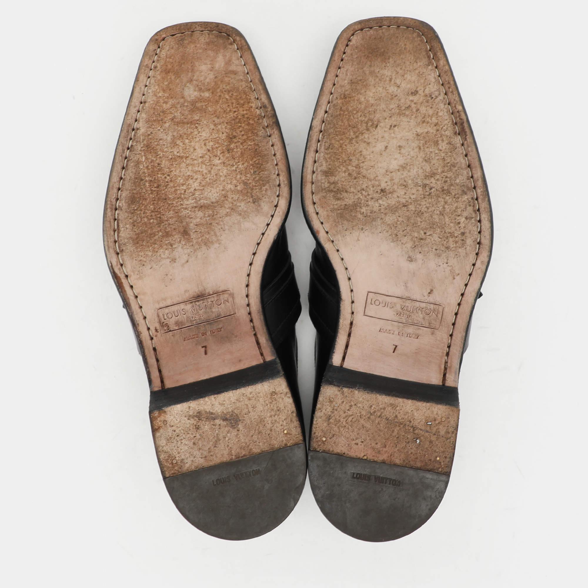 Louis Vuitton Mocassins en cuir embossé Damier noir Taille 41 en vente 1