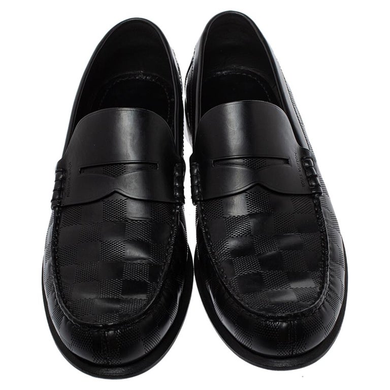 Louis Vuitton Black Damier Embossed Santiago Loafers Size 41 at 1stDibs