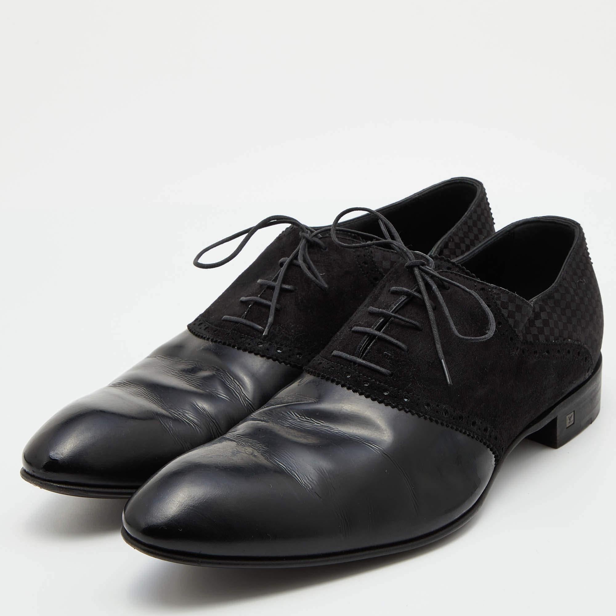 Louis Vuitton Black Damier Fabric, Suede and Leather Lace Up Oxfords Size 43 In Good Condition In Dubai, Al Qouz 2
