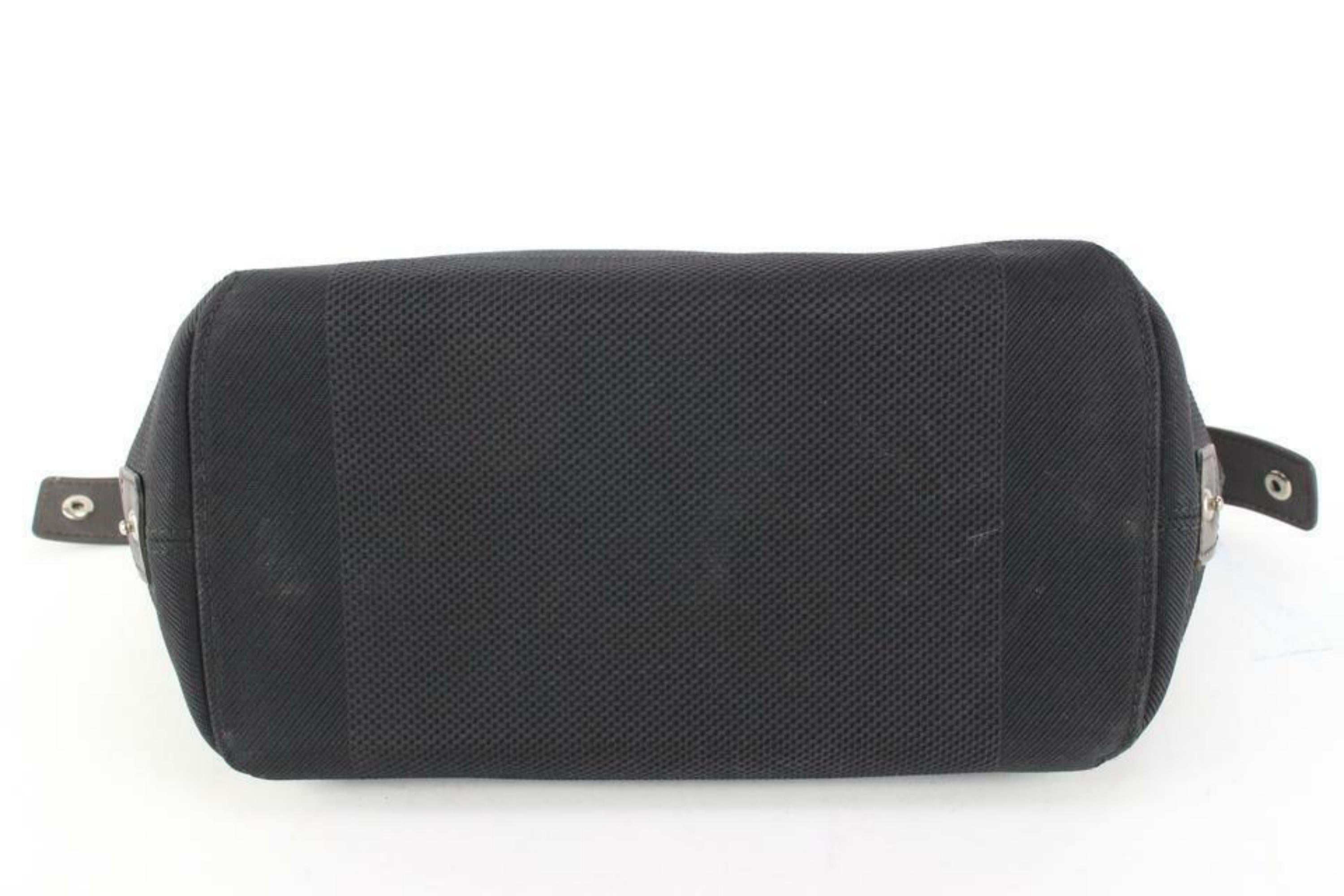 Louis Vuitton Black Damier Geant Albatros Toiletry Pouch 21L26a In Good Condition In Dix hills, NY