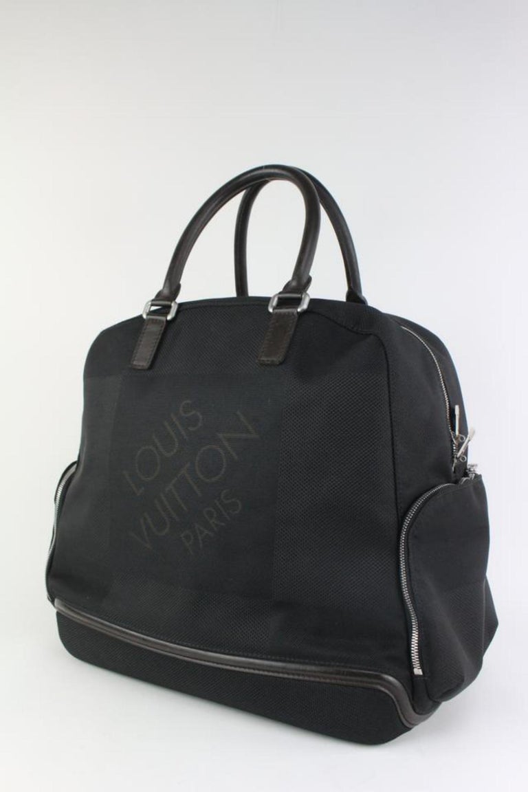Louis Vuitton Black Damier Geant Aventurier Polaire Travel Bag 122lv14 For  Sale at 1stDibs