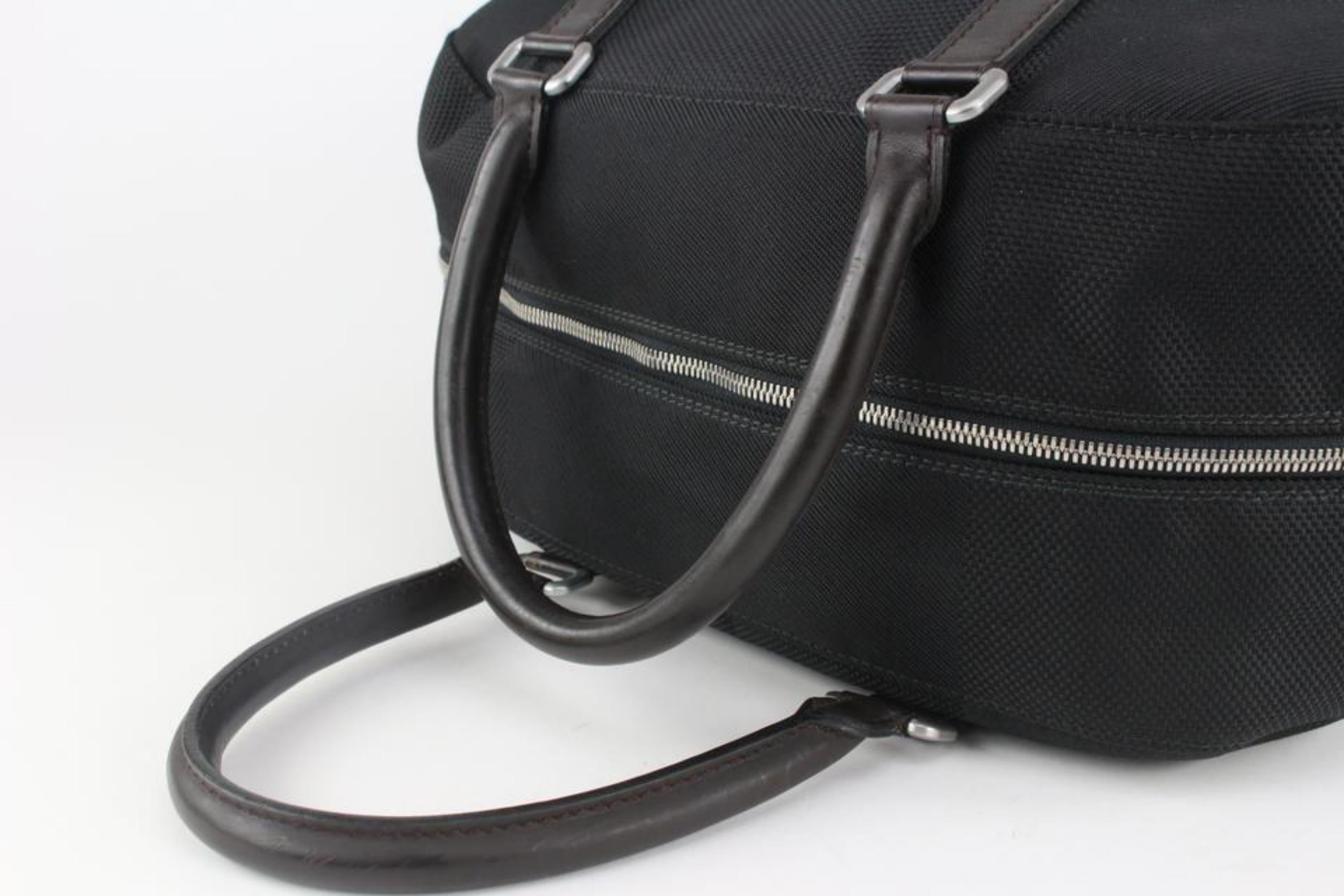 Louis Vuitton Black Damier Geant Aventurier Polaire Travel Bag 122lv14 For Sale 4
