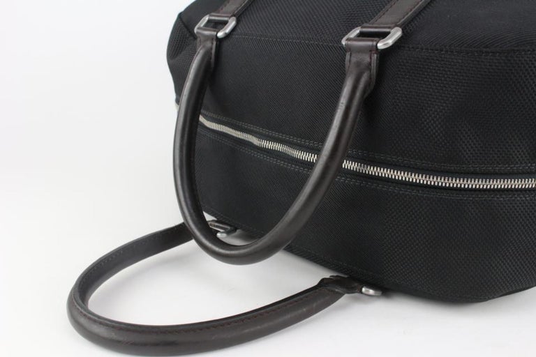 Louis Vuitton Black Damier Geant Aventurier Polaire Travel Bag 122lv14 For  Sale at 1stDibs