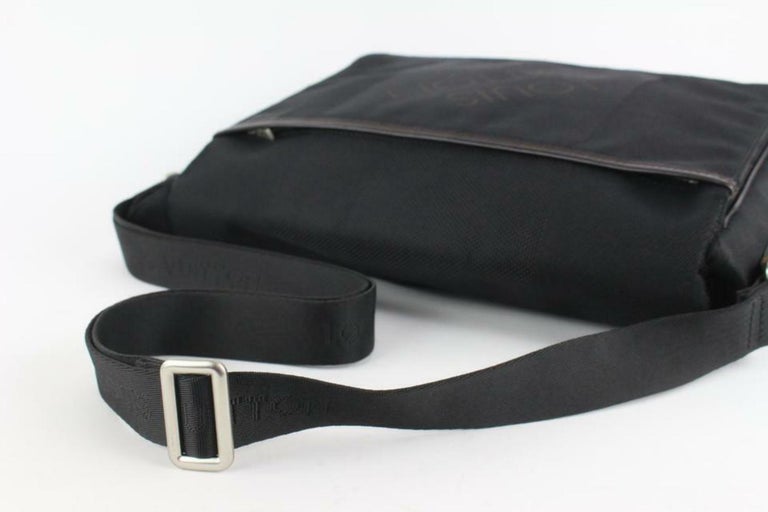 Louis Vuitton Black Damier Geant Messenger Crossbody Laptop Bag 12LV118 For  Sale at 1stDibs