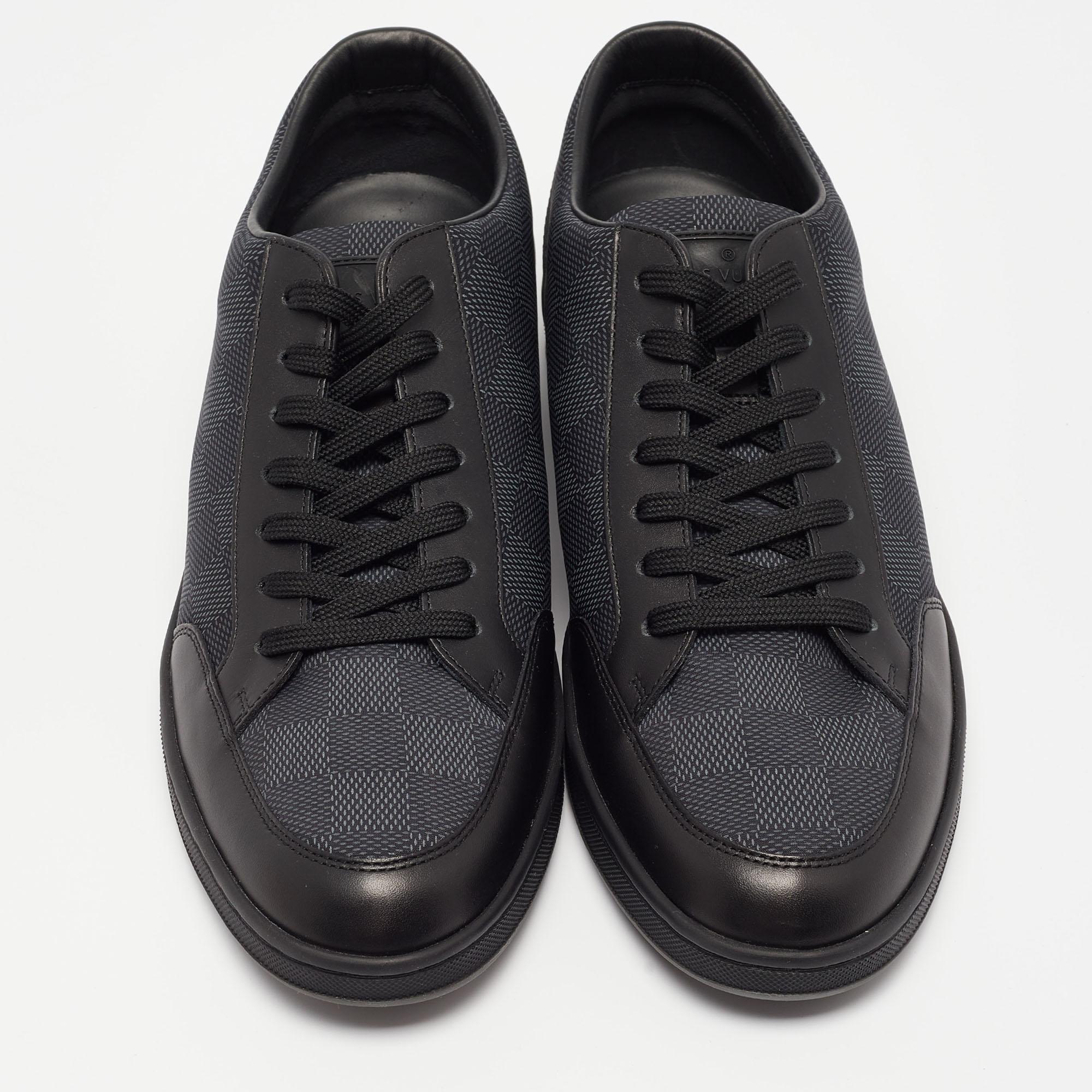 Louis Vuitton Black Damier Graphite Fabric Offshore Sneakers Size 40.5 In Good Condition In Dubai, Al Qouz 2