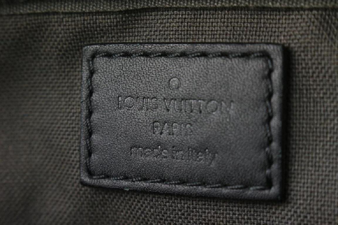 Louis Vuitton Black Damier Infini Leather Ambler Bum Bag Waist Fanny Pack  In Good Condition For Sale In Dix hills, NY
