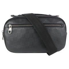 Schwarze Damier Infini Leder Ambler Umhängetasche 99LV74 aus Leder 99LV74