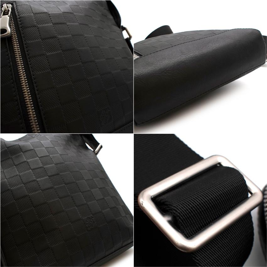 Men's Louis Vuitton Black Damier Infini Leather Discovery Messenger BB Bag