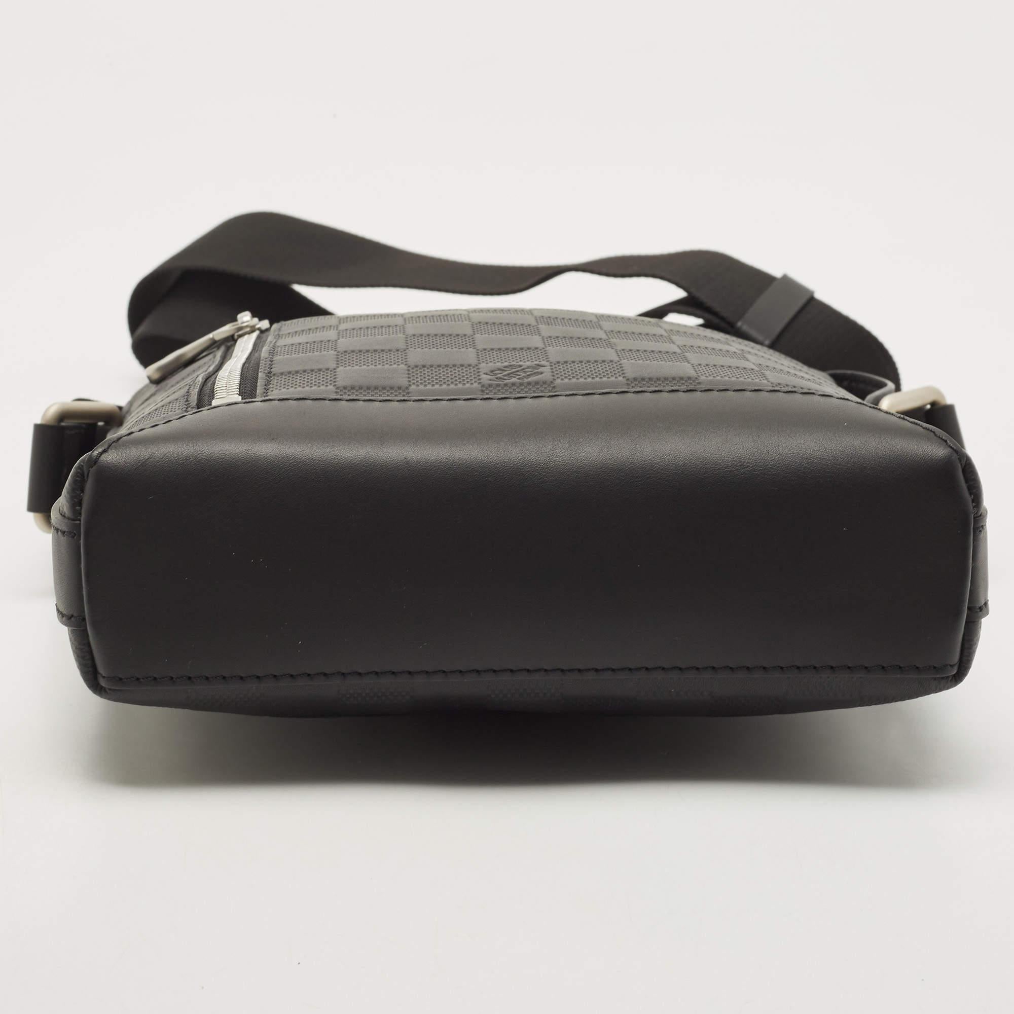 Louis Vuitton Black Damier Leather Infini Discovery BB Messenger Bag 2