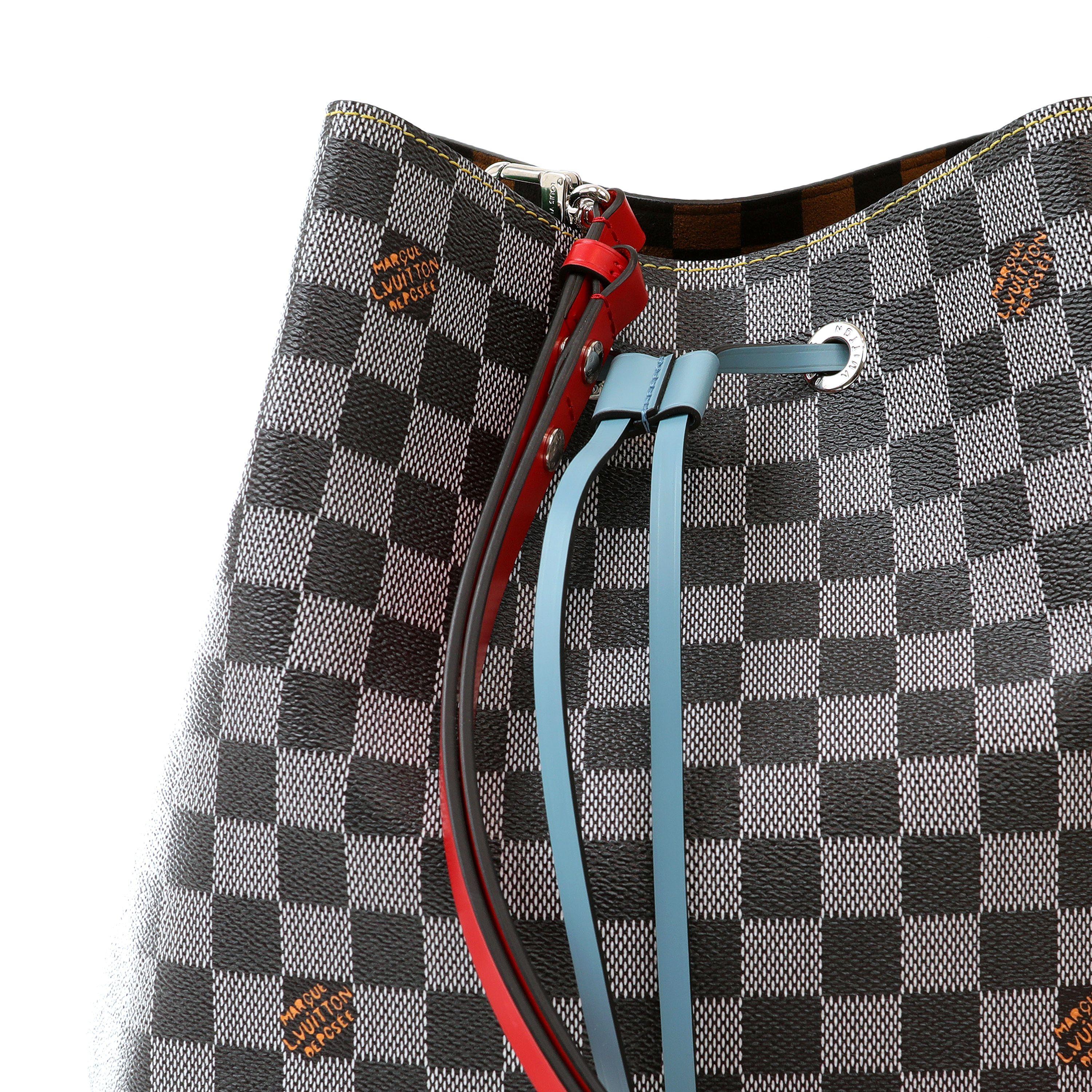 This authentic Louis Vuitton Black Damier MM Neo Noe is a limited edition piece from the 2019 collection.  Very rare in black Damier checkered pattern with light blue and red leather trimmings. Dust bag included.

PBF 13826
