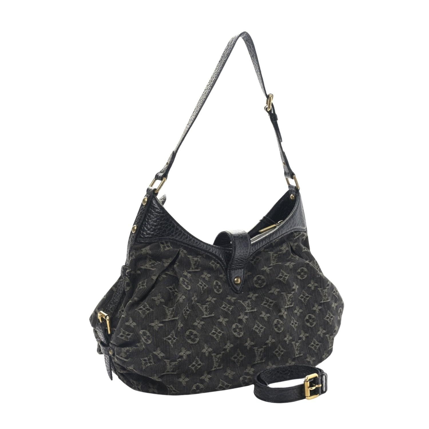 Louis Vuitton Black Denim Mahina Shoulder Bag Xs In Good Condition For Sale In Montreal, Quebec