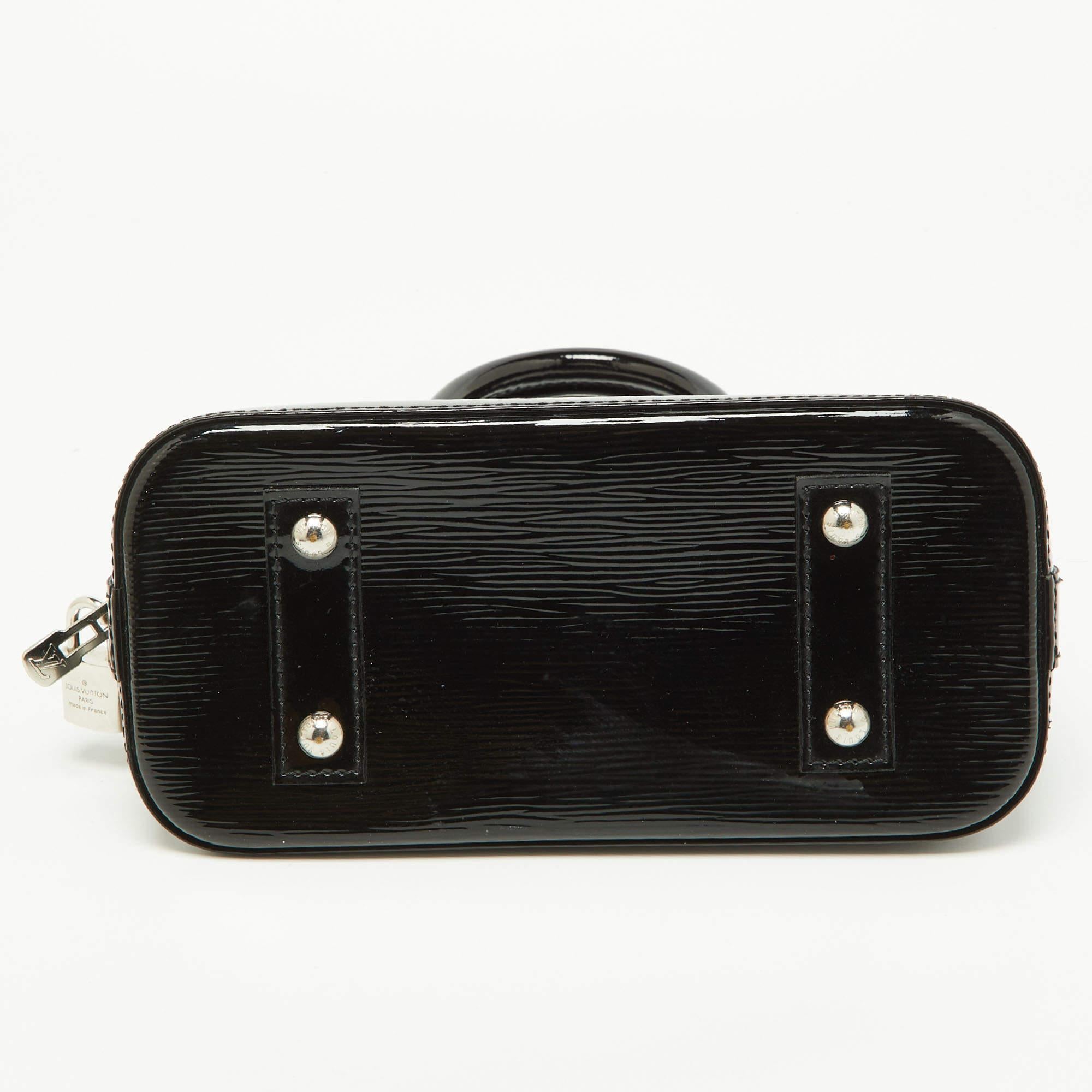 Louis Vuitton Black Electric Epi Leather Alma BB Bag In Good Condition For Sale In Dubai, Al Qouz 2