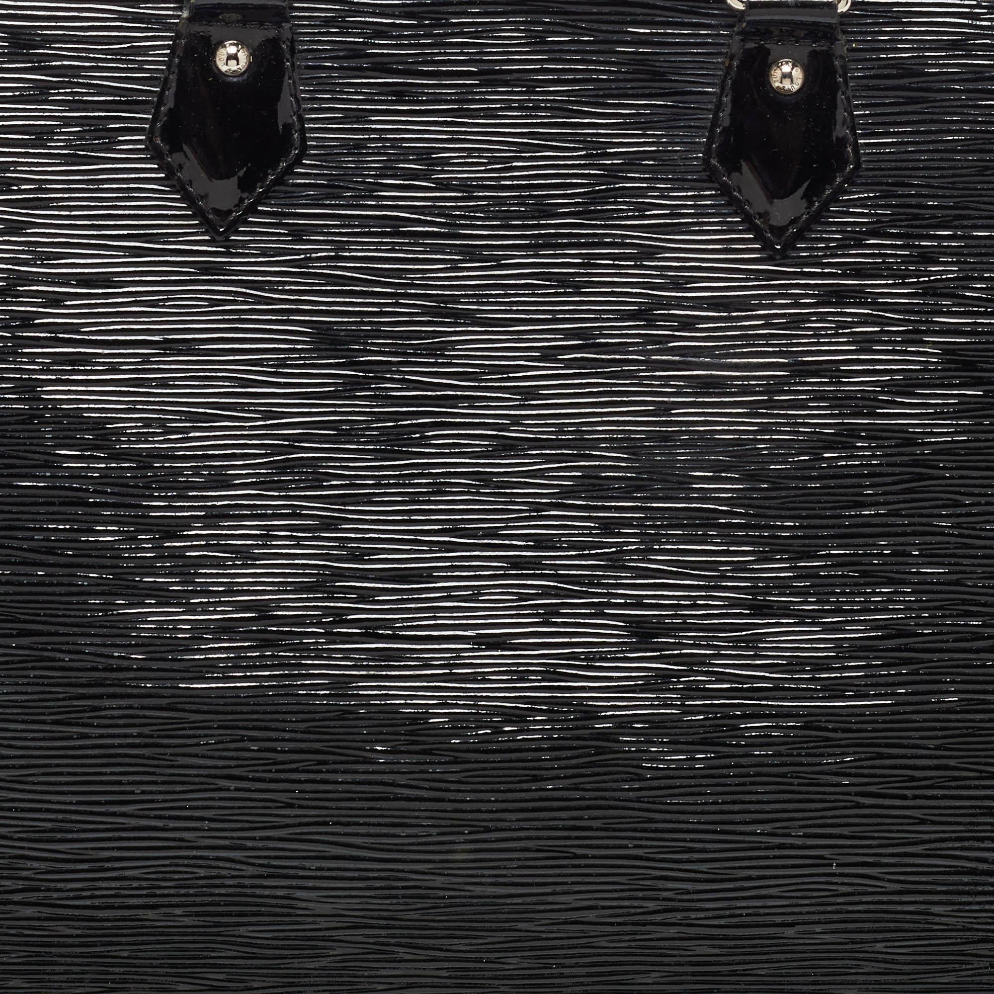 Louis Vuitton - Sac Alma GM en cuir épi noir électrique Pour femmes en vente