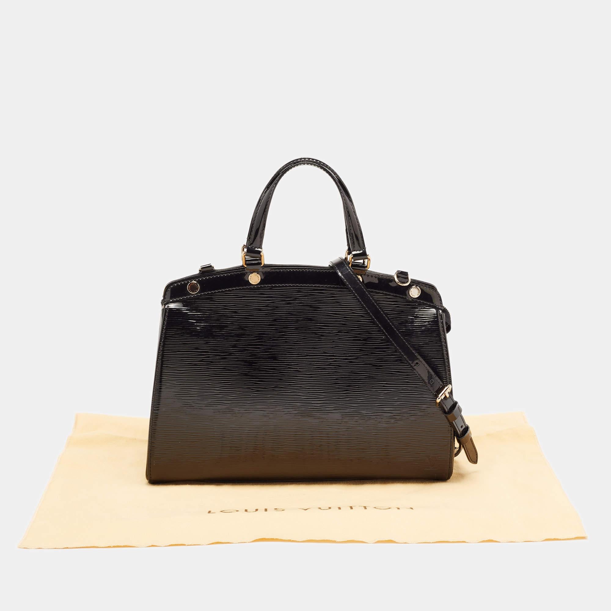 Schwarze Electric Epi Leder-Tasche von Louis Vuitton Brea MM im Angebot 10