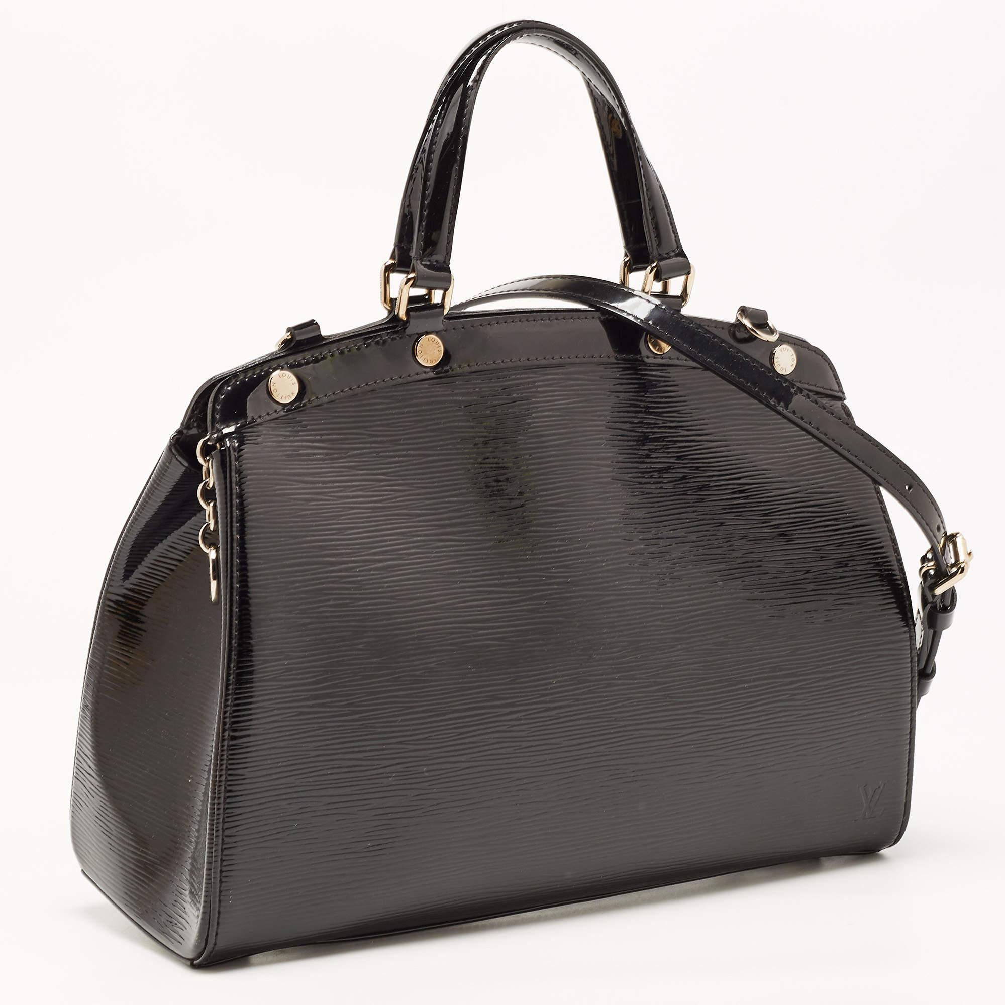 Schwarze Electric Epi Leder-Tasche von Louis Vuitton Brea MM Damen im Angebot
