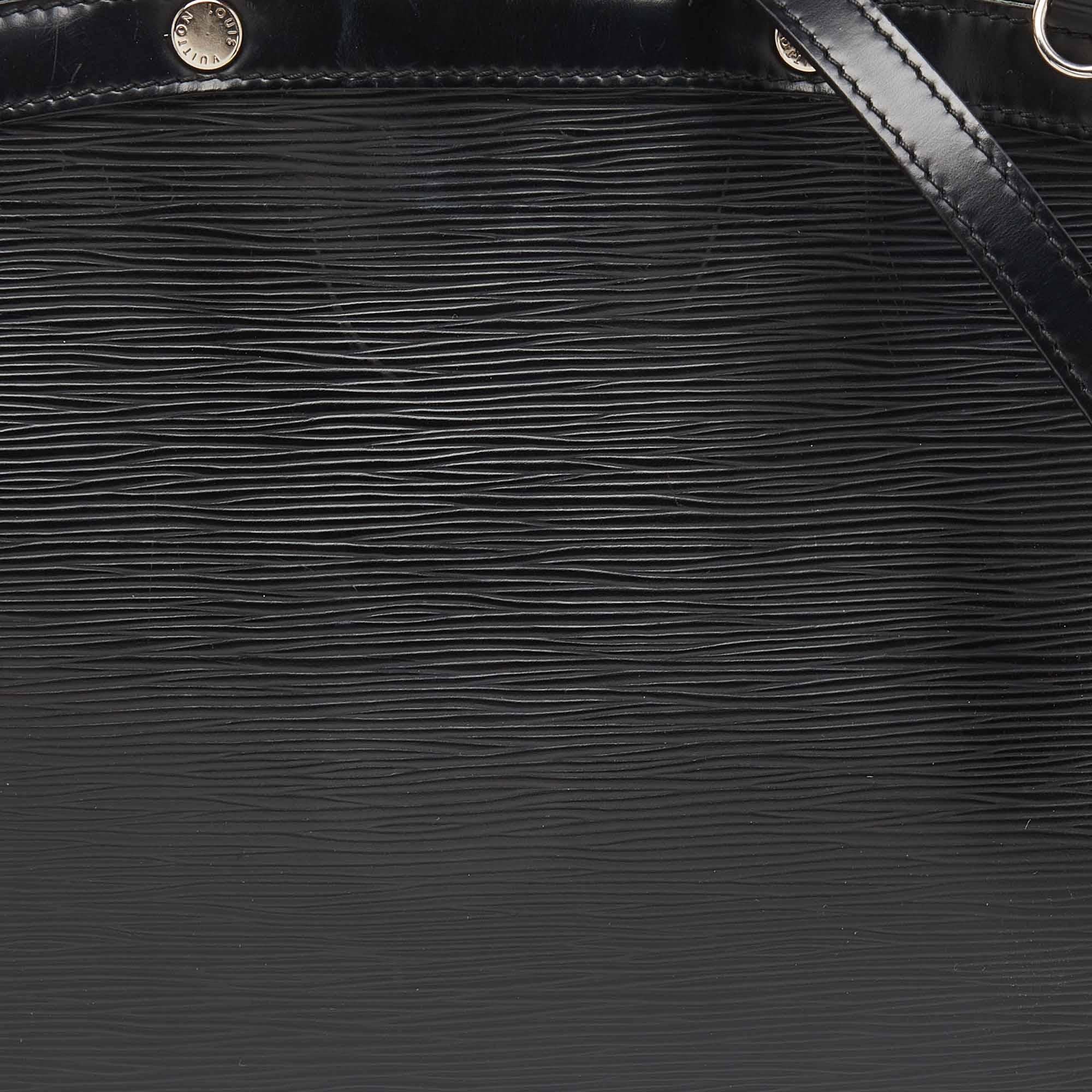 Louis Vuitton Borsa Brea MM in pelle elettrica nera. in vendita 1