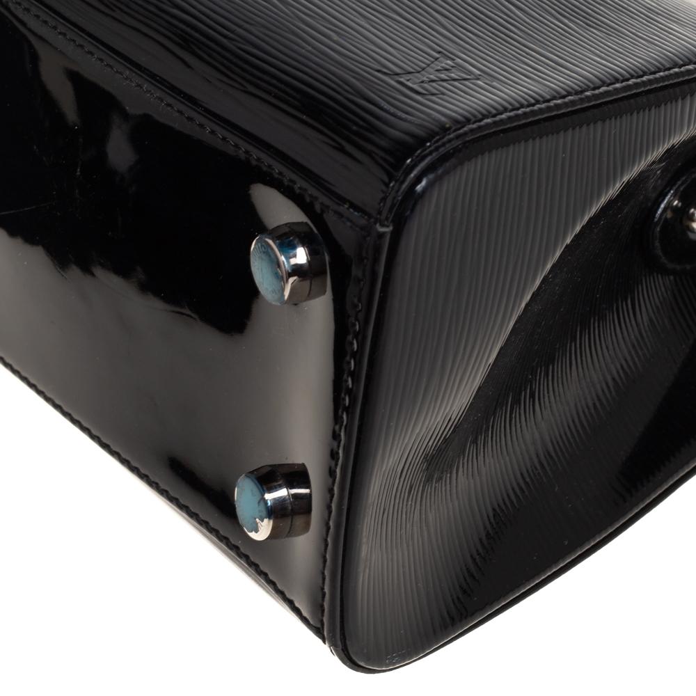 Schwarze Electric Epi Leder-Tasche von Louis Vuitton Brea MM im Angebot 5