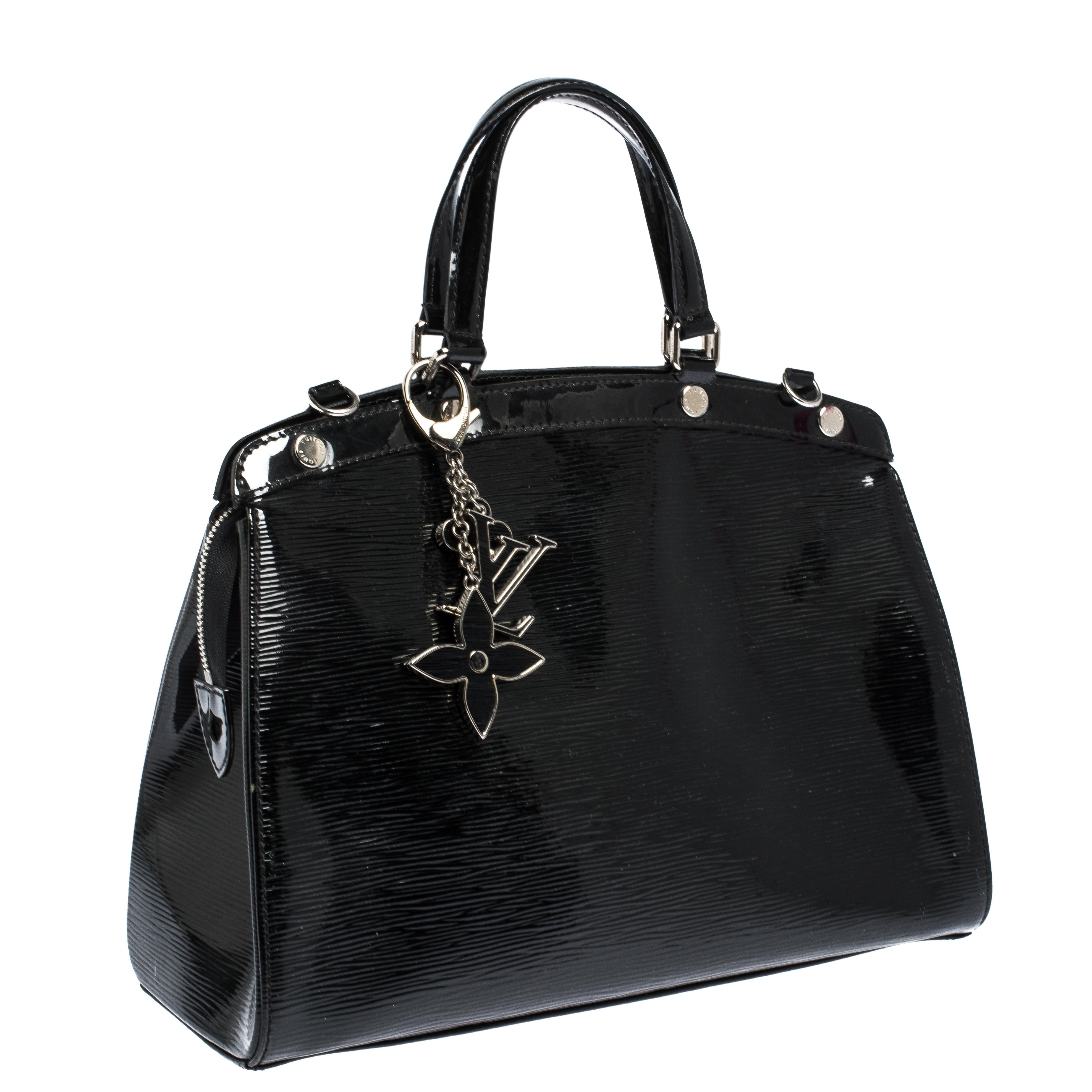 Louis Vuitton Black Electric Epi Leather Brea MM Bag with Charm In Good Condition In Dubai, Al Qouz 2