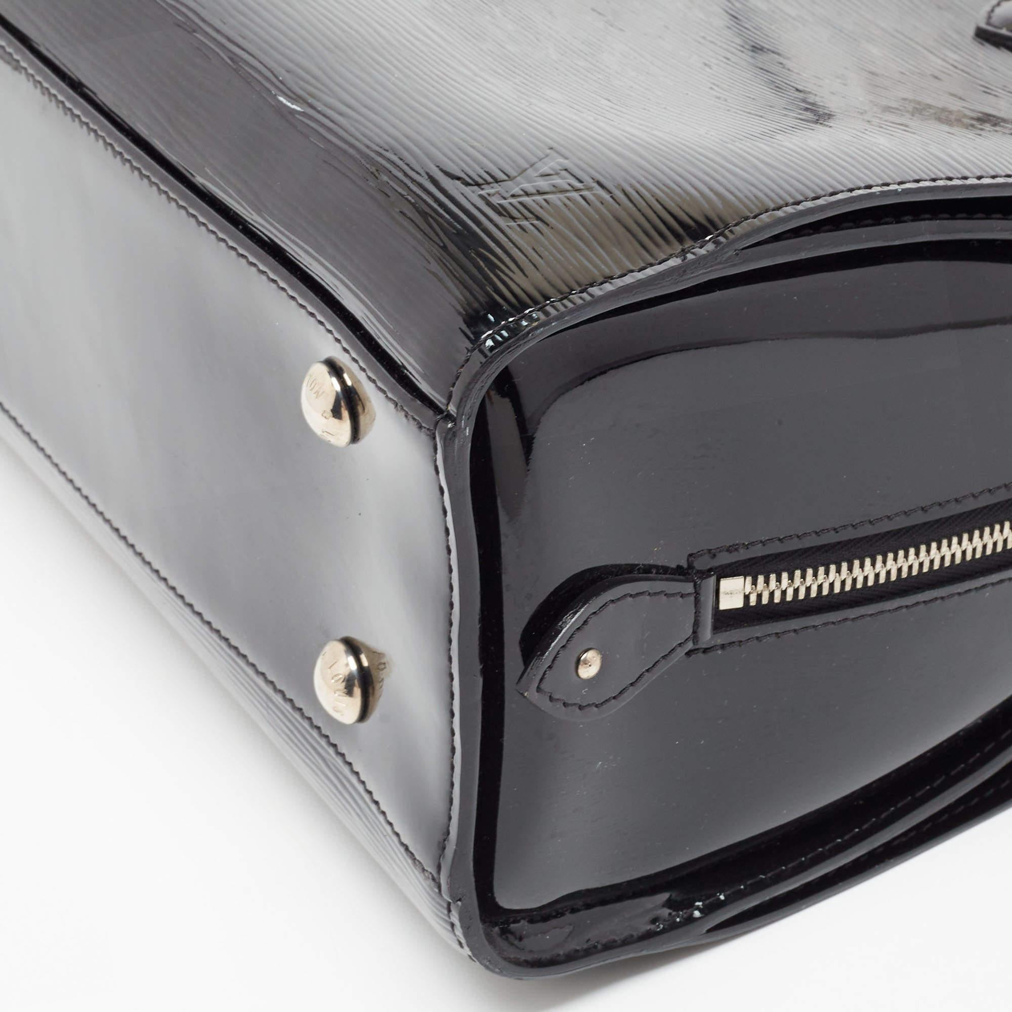Louis Vuitton Black Electric Epi Leather Pont Neuf GM Bag For Sale 2