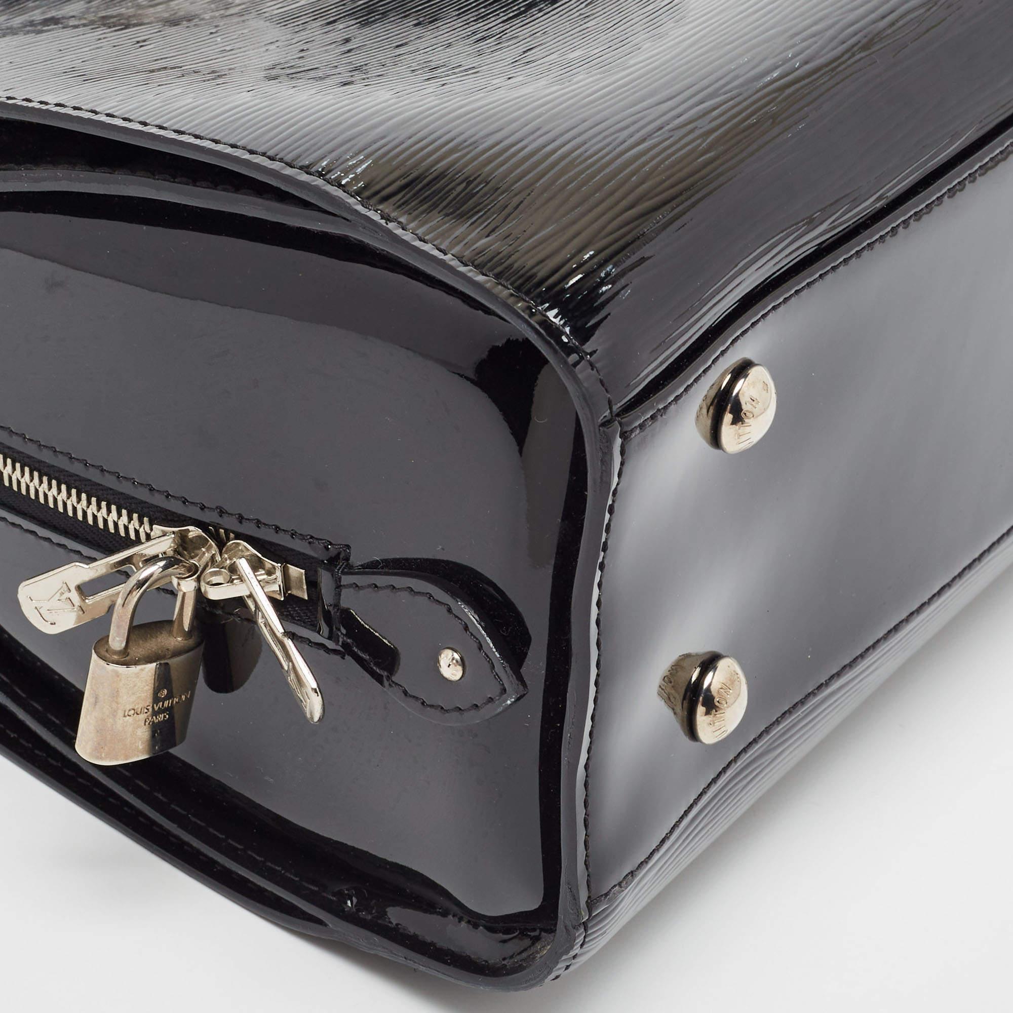 Louis Vuitton Black Electric Epi Leather Pont Neuf GM Bag For Sale 3