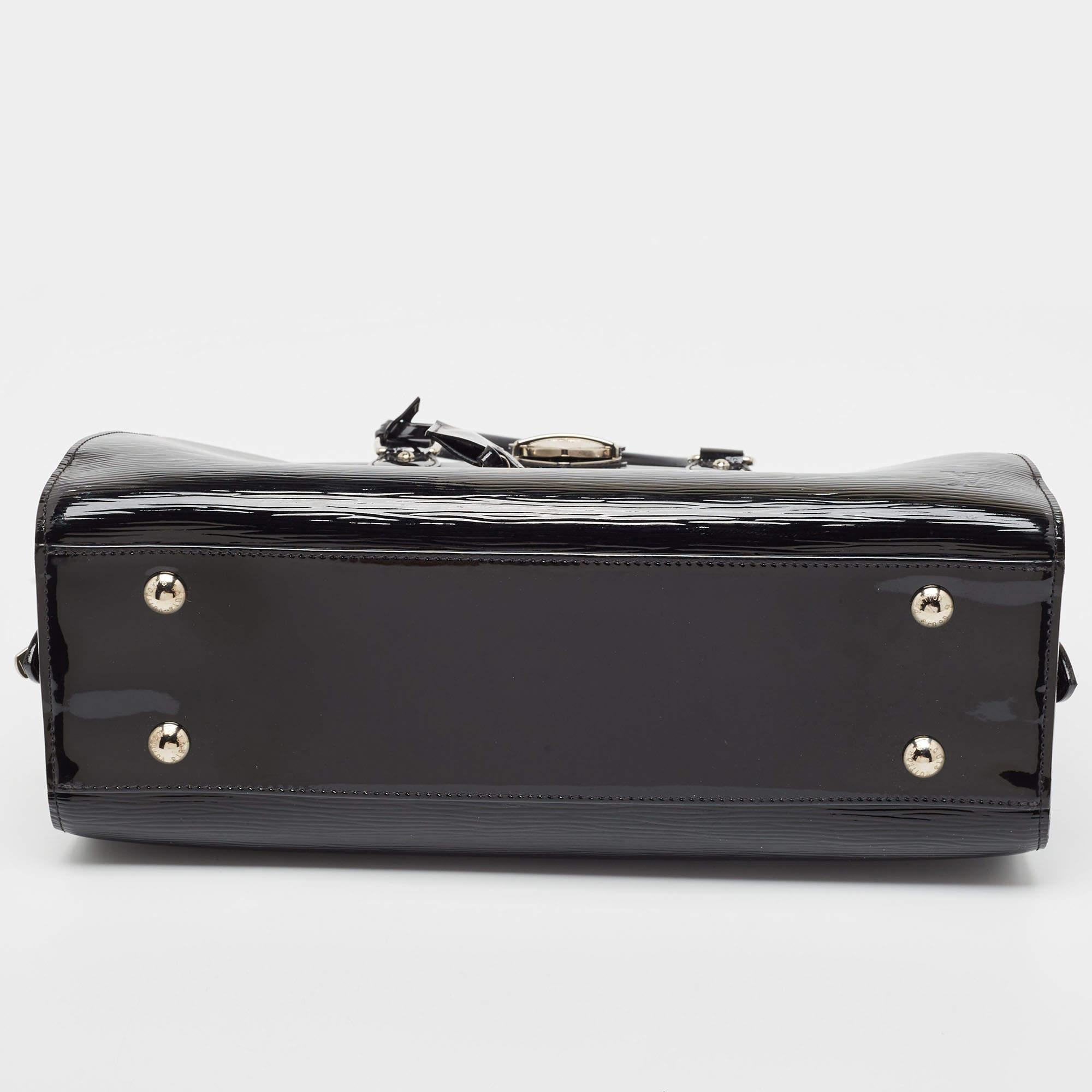 Louis Vuitton Black Electric Epi Leather Pont Neuf GM Bag For Sale 4