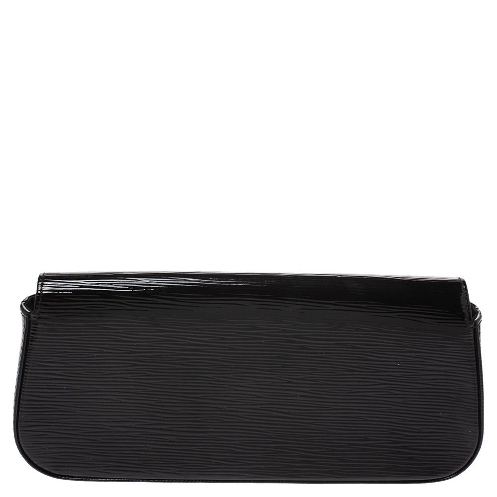 This bag, from the house of Louis Vuitton, is the epitome of utility and designing. A smart choice for everyday use or special occasions this lovely black Sobe clutch is true to its existence. Well-crafted and overflowing with style this clutch has