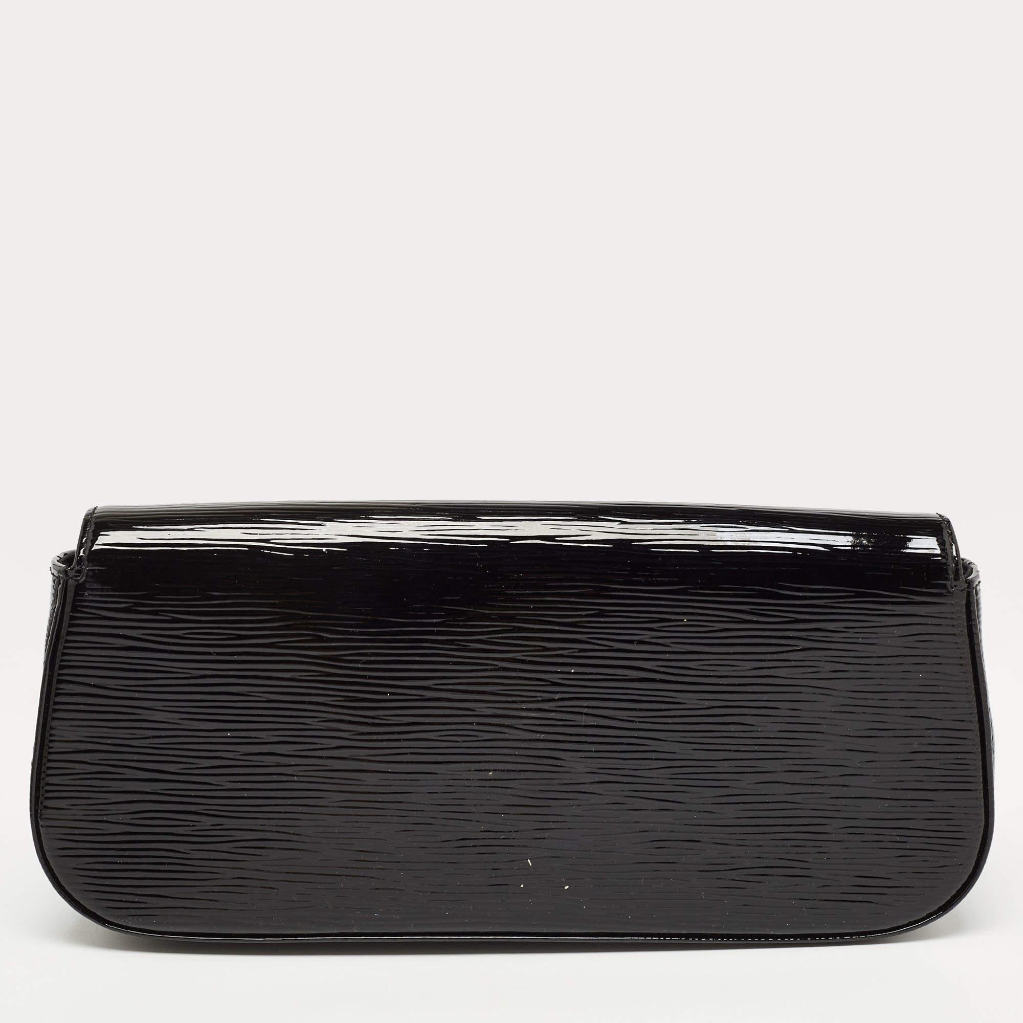 Crafted from quality materials, your wardrobe is missing out on this beautifully made designer clutch. Look your fashionable best in any outfit with this stylish clutch that promises to elevate your ensemble.

Includes: Original Dustbag, Original