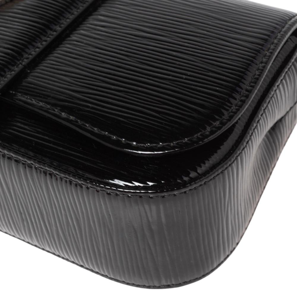 Louis Vuitton Black Electric Epi Leather Sobe Clutch In Good Condition In Dubai, Al Qouz 2