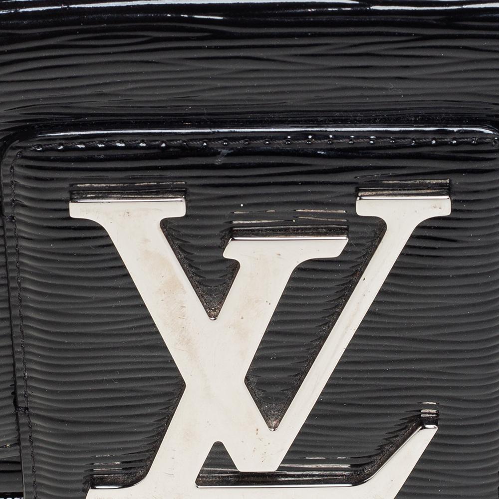  Louis Vuitton Black Electric Epi Leather Sobe Clutch In Good Condition In Dubai, Al Qouz 2
