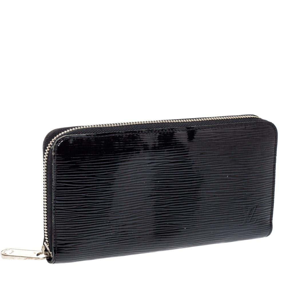 Louis Vuitton Black Electric Epi Leather Zippy Wallet In Fair Condition In Dubai, Al Qouz 2