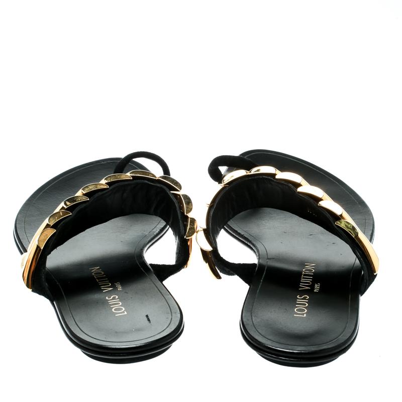 Louis Vuitton Black Embellished Suede and Leather Toe Ring Flat Sandals 37 In Good Condition In Dubai, Al Qouz 2