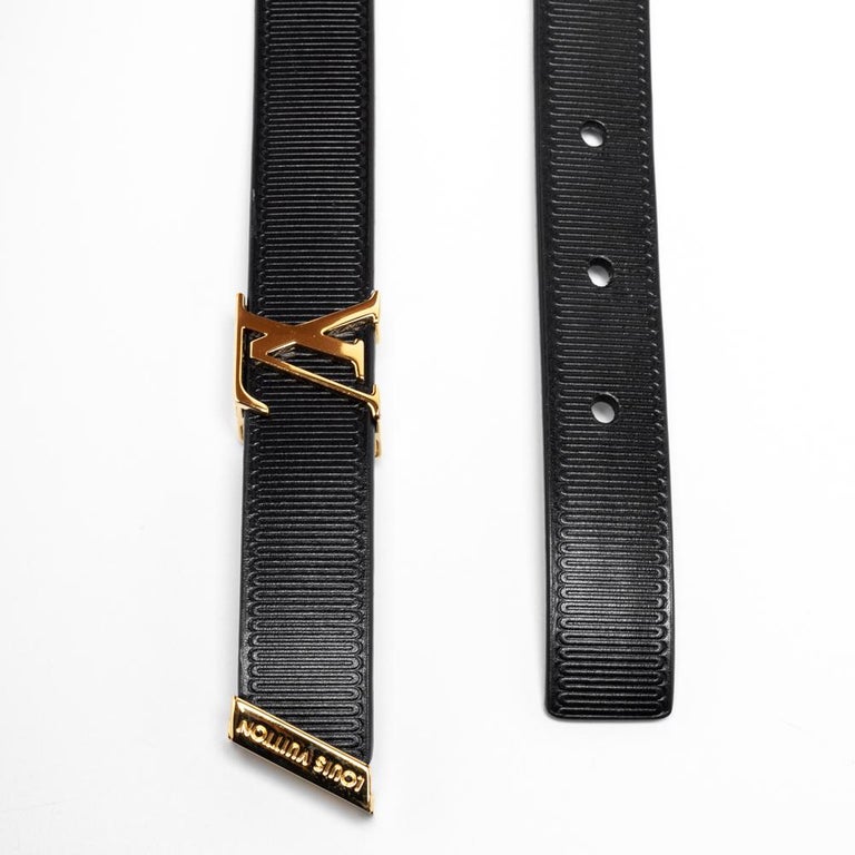 Louis Vuitton Black Embossed Leather LV Initiales Belt 75CM  display picture 2