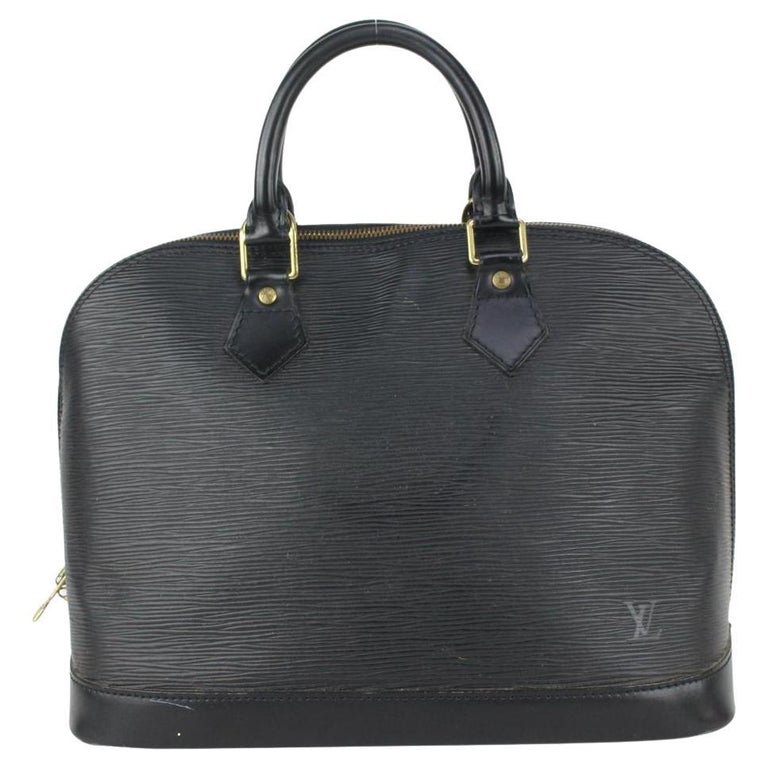 Louis Vuitton Black Epi Alma PM Bag 820lv4 For Sale at 1stDibs