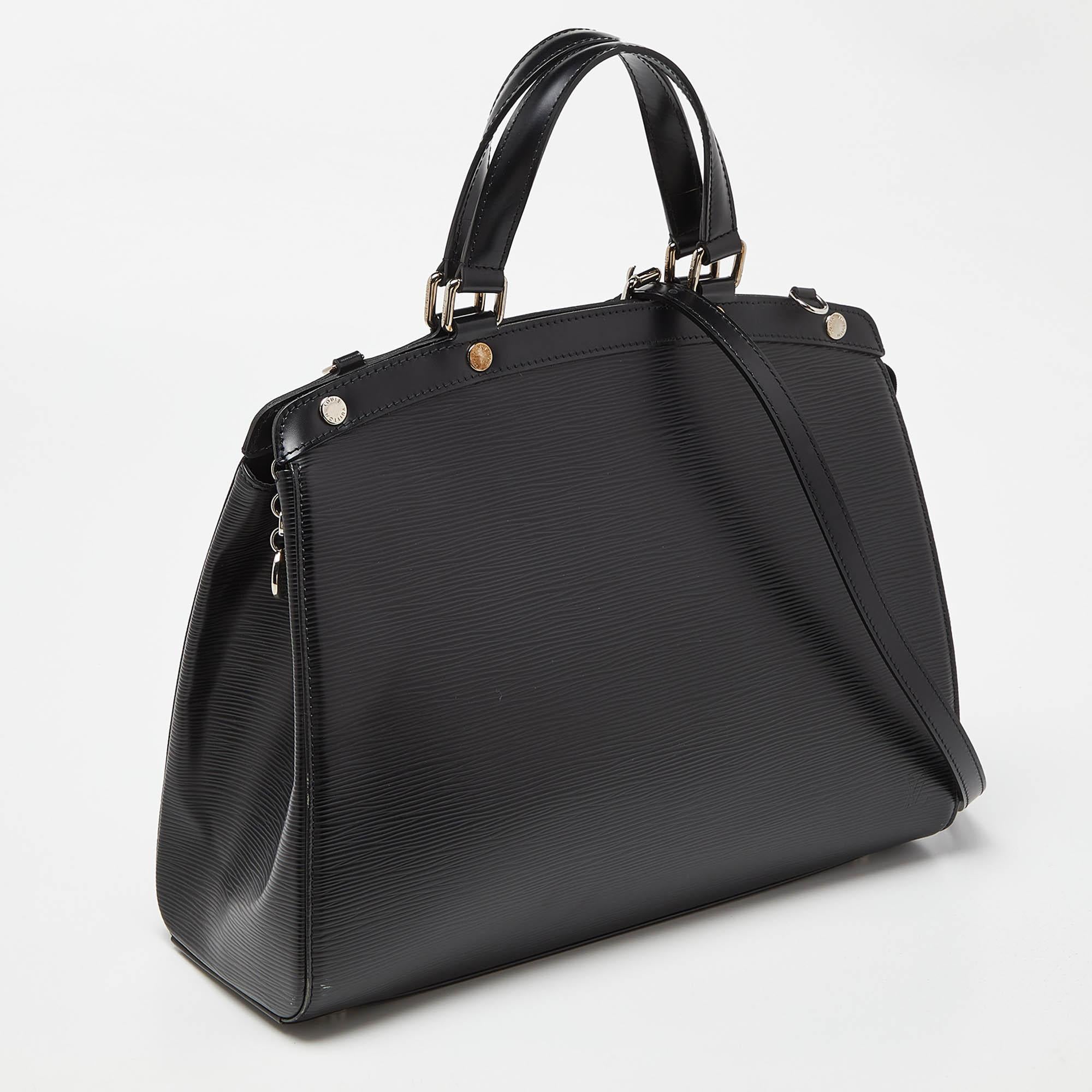 Louis Vuitton Black Epi Leather Brea GM Bag In Good Condition In Dubai, Al Qouz 2