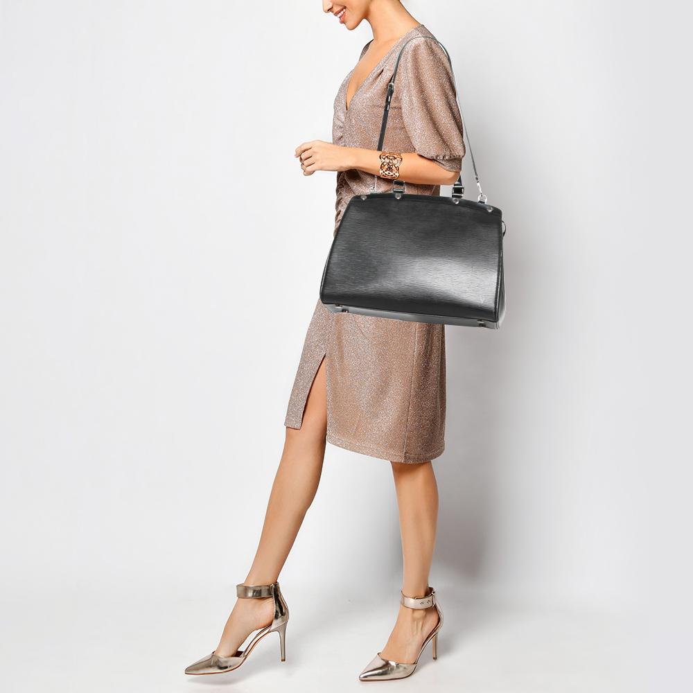 Louis Vuitton Black Epi Leather Brea GM Bag In Good Condition In Dubai, Al Qouz 2