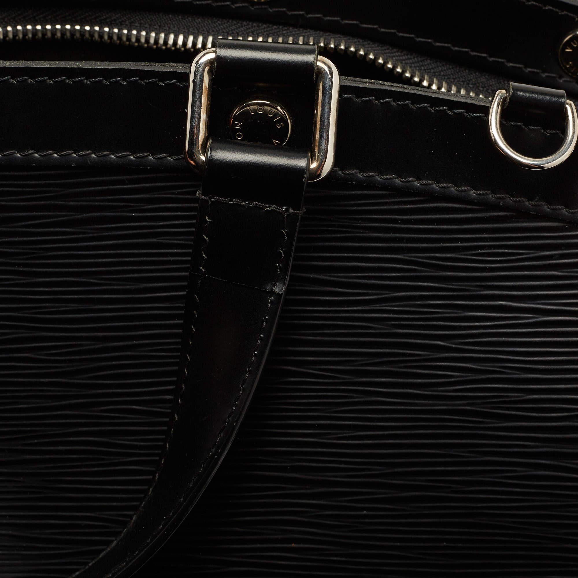 Louis Vuitton - Sac Brea GM en cuir épi noir en vente 4