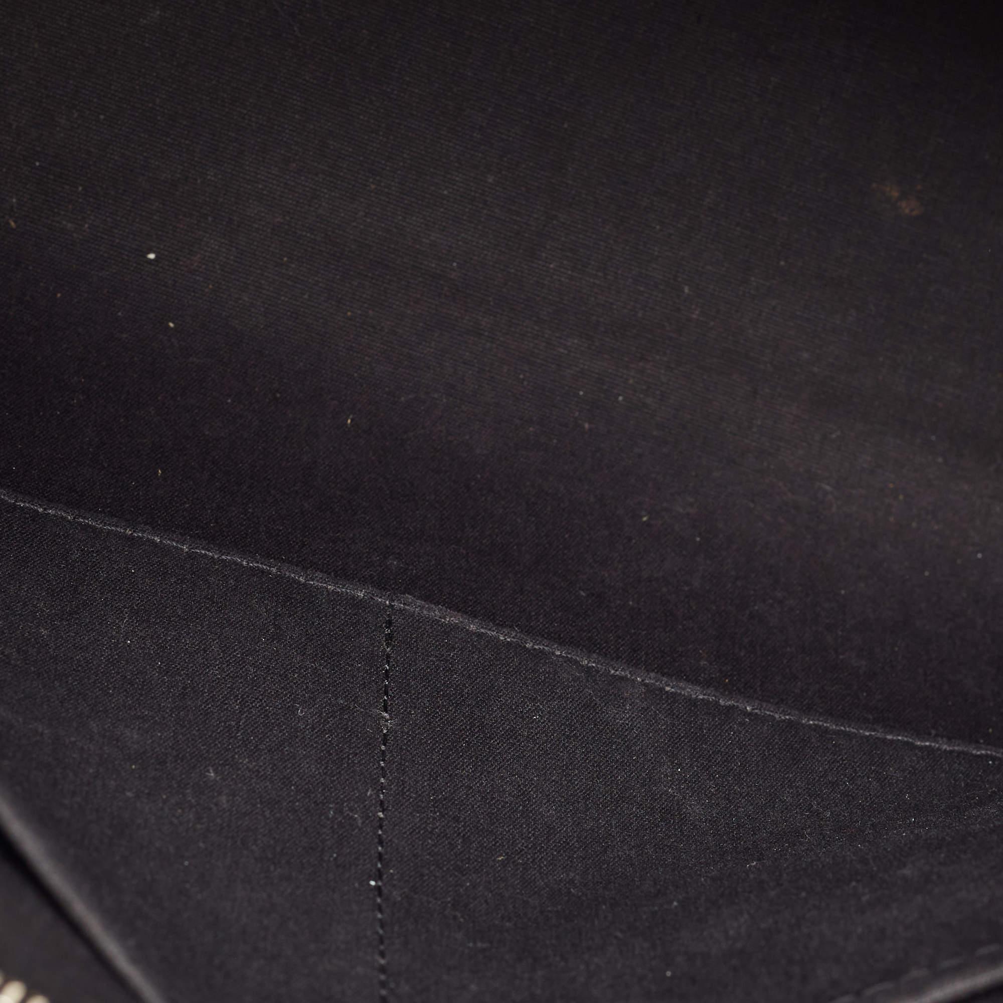 Louis Vuitton Black Epi Leather Brea MM Bag For Sale 9