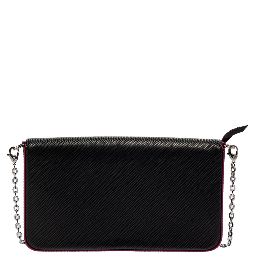 This Felicie Pochette has been designed to be a shoulder bag as well as a clutch. It is crafted from Epi leather and it has an Alcantara-lined interior. The bag comes in a convenient size that you can easily carry. It has an envelope flap and a