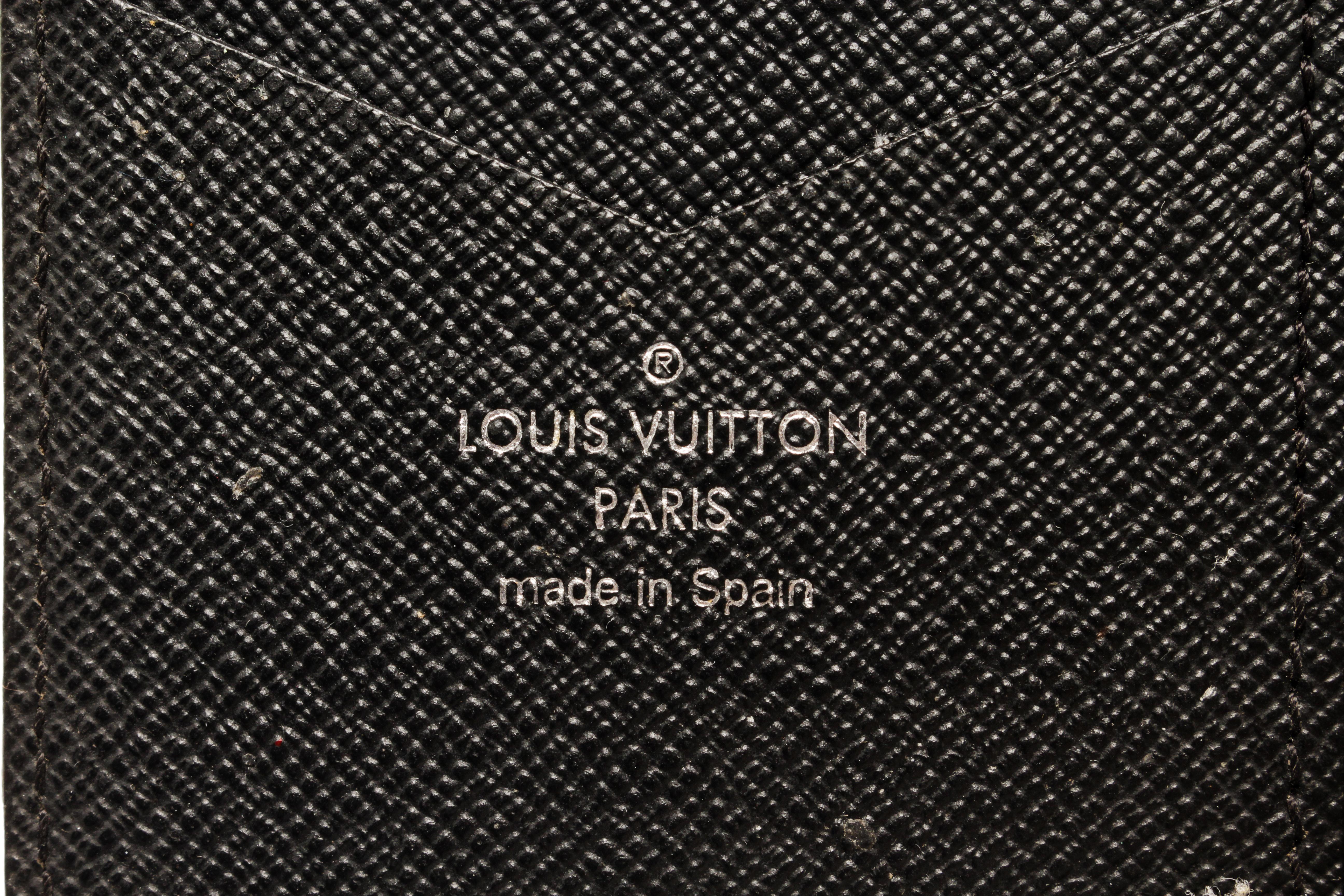Louis Vuitton Black Epi Leather iPhone X Folio Case For Sale 2