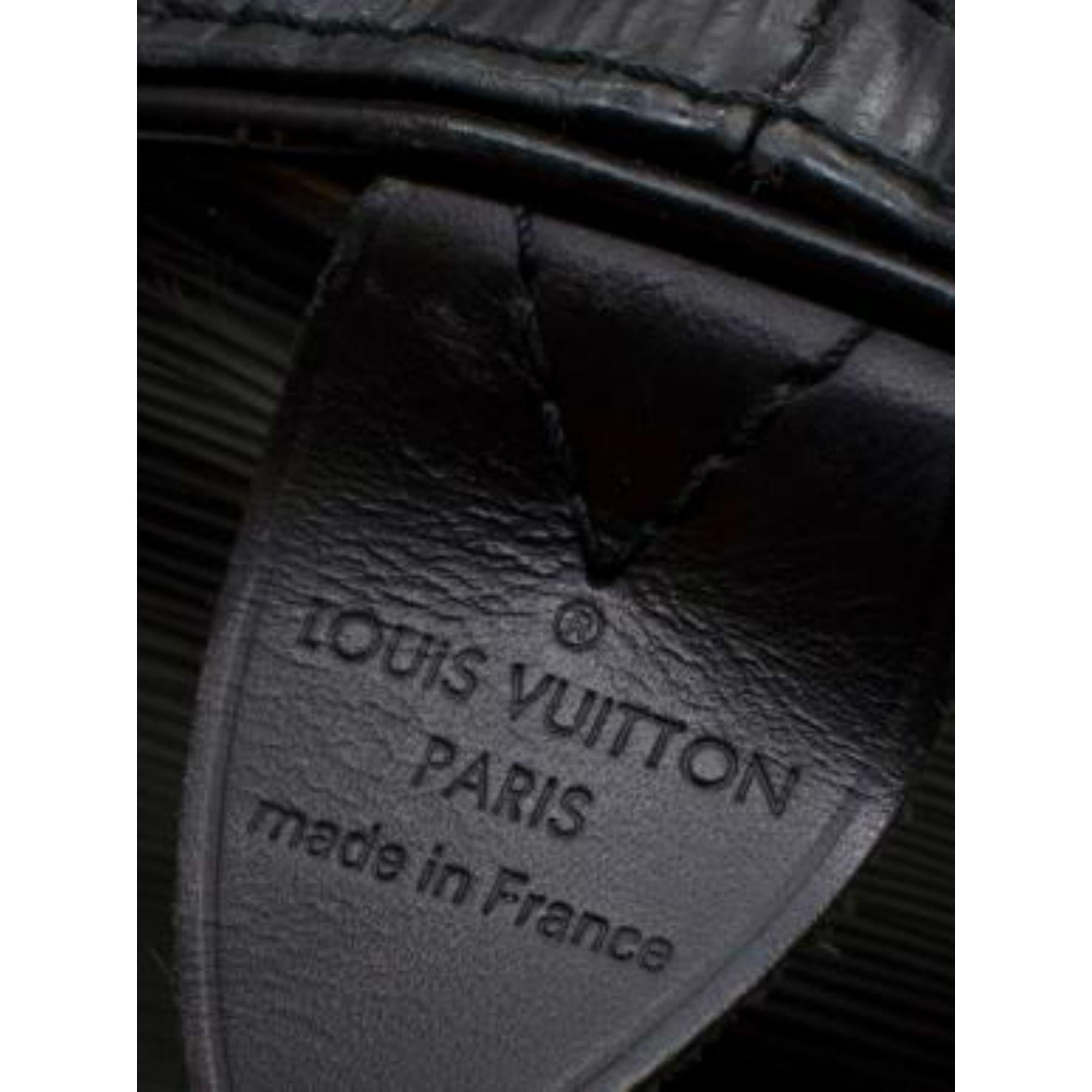 Louis Vuitton Black Epi Leather Keepall Bandoulière 55 For Sale 6
