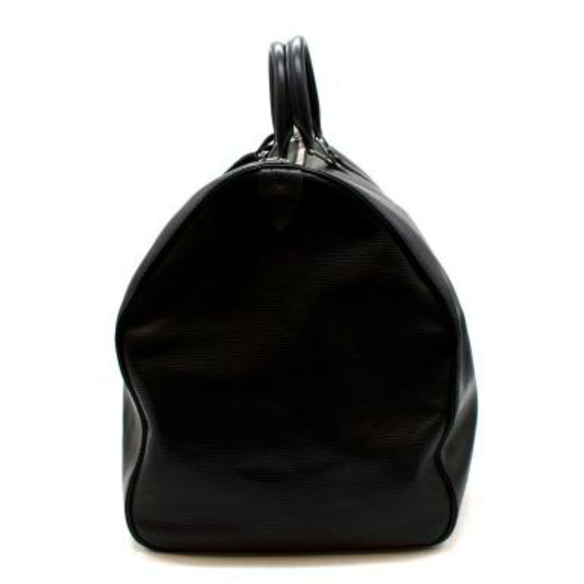 Louis Vuitton Black Epi Leather Keepall Bandoulière 55 For Sale 4