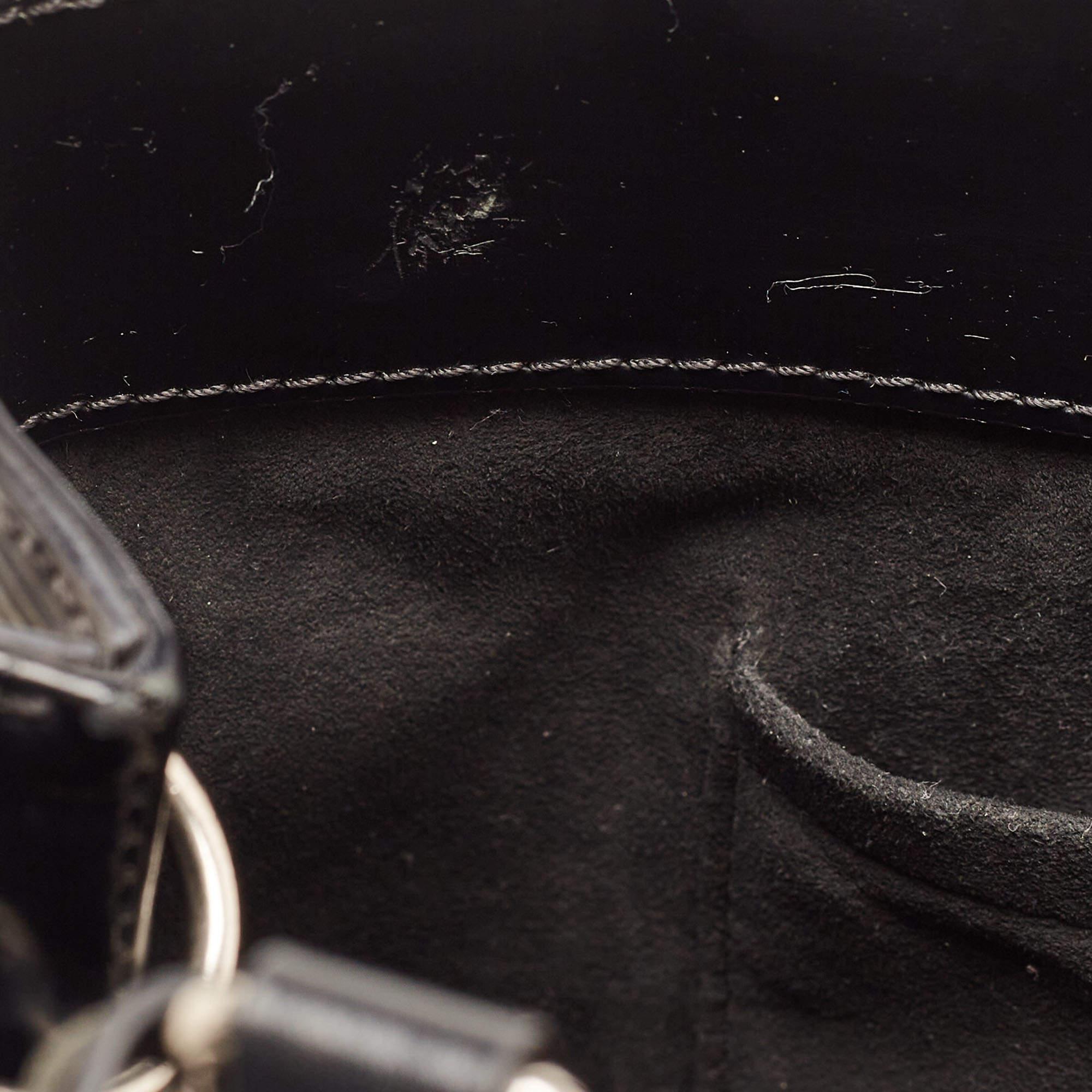 Louis Vuitton Black Epi Leather Kleber MM Bag In Good Condition For Sale In Dubai, Al Qouz 2
