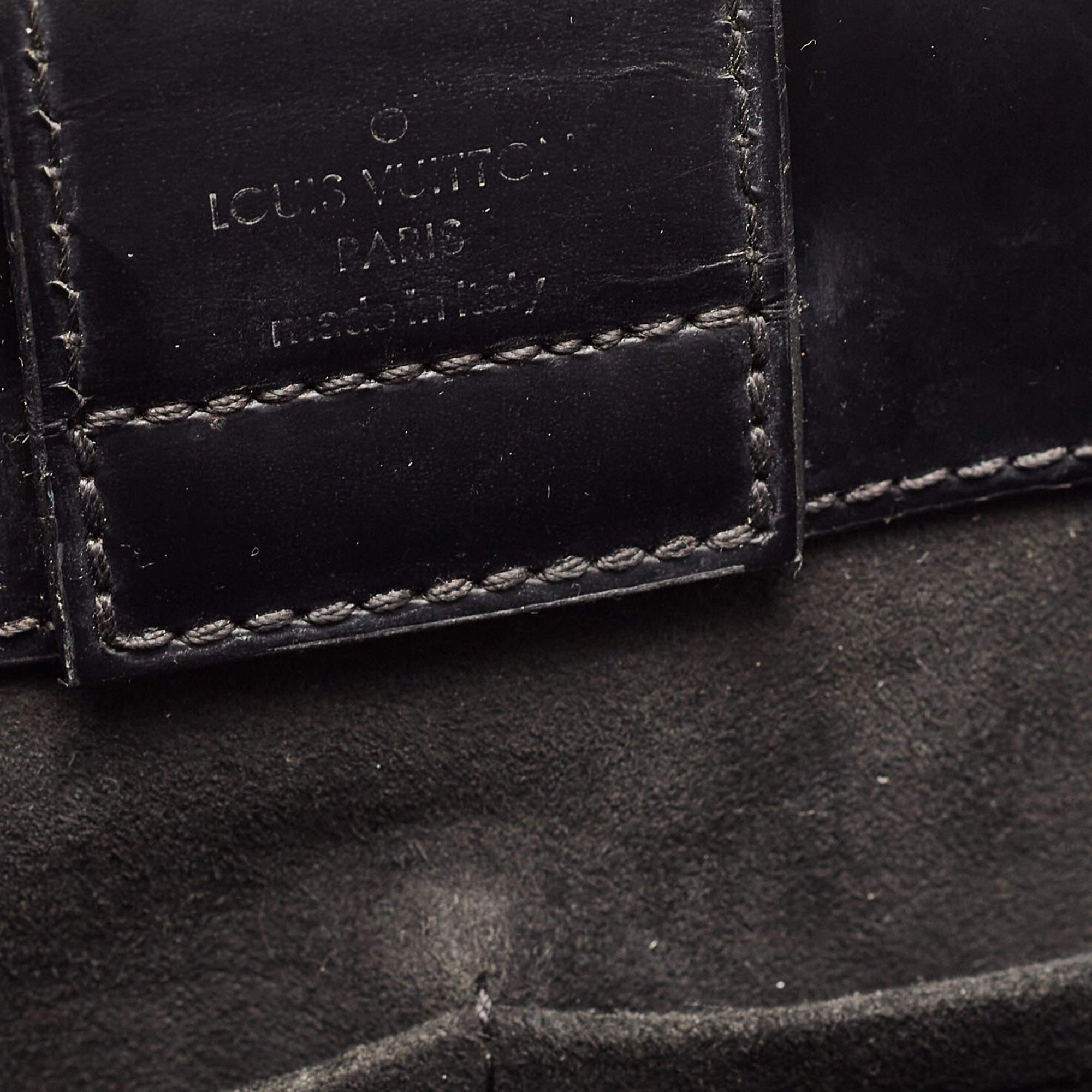 Women's Louis Vuitton Black Epi Leather Kleber MM Bag For Sale